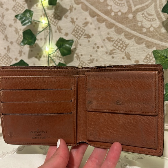 Authentic Vintage Louis Vuitton Monogram Leather Bifold Wallet - Picture 3 of 8